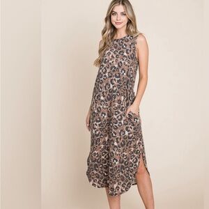 Leopard Print Sleeveless Midi Dress